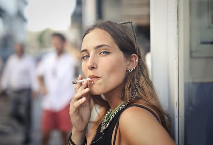 Jednorazowy e-papierosy buying guide and the best e cigs that look like cigarettes to try now