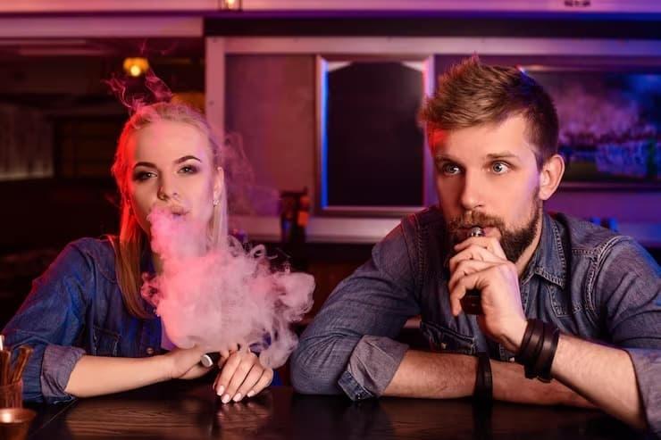Policy response to jednorázové e-cigarety after the e cigarette surgeon general report raises public health questions