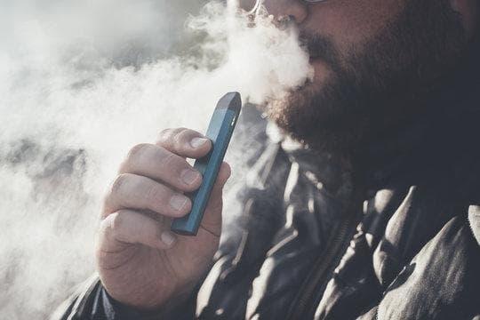Surprising tips for poker online bankroll and mindset while using e-cigarettes to stop smoking for healthier gaming sessions