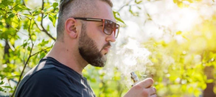 IBvape Review and Top Picks for the IBvape vapour electronic cigarette starter kit New Vapers Need IBvape Review and Top Picks for the IBvape vapour electronic cigarette starter kit New Vapers Need