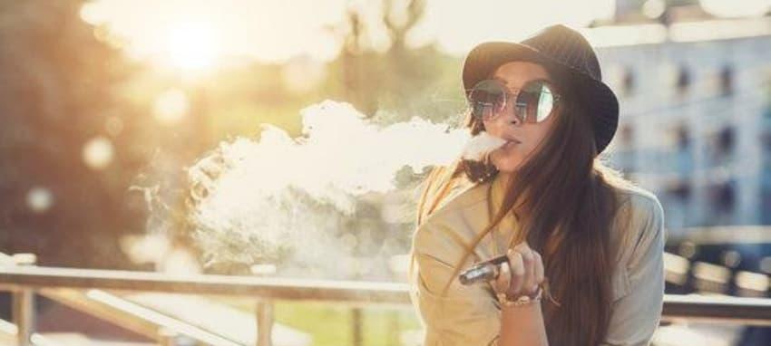 e-cigaretta warns users - negative effects of electronic cigarettes explained in plain terms