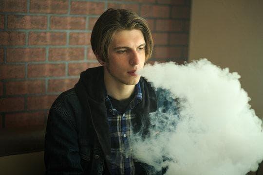 Vape Shop Survival Tips to Navigate the dangers of smoking e cigarettes and Make Safer Choices