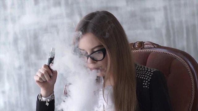 Elektronske Cigarete consumer alert and safety guide to e cigarettes and seizures